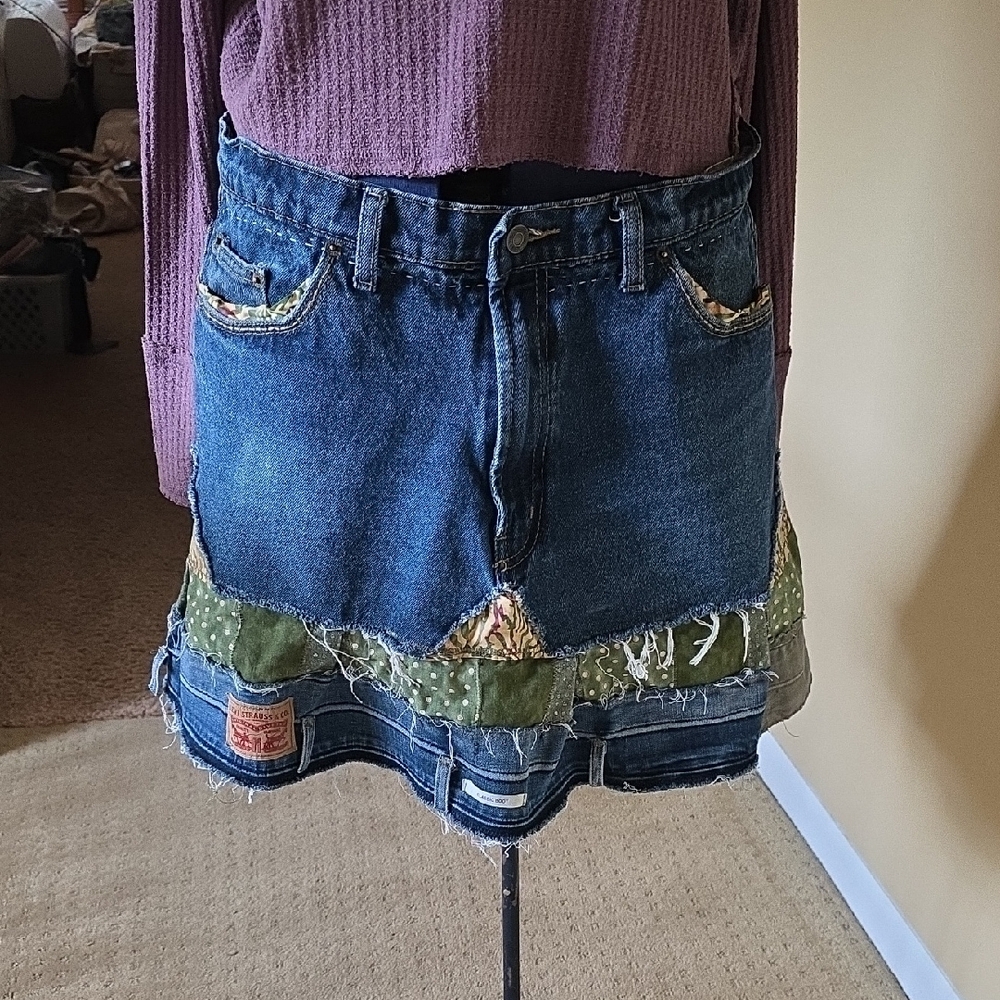 HAND CRAFTED Skirt UPCYCLED Blue Denim Patchwork Quilt Applique Size 12